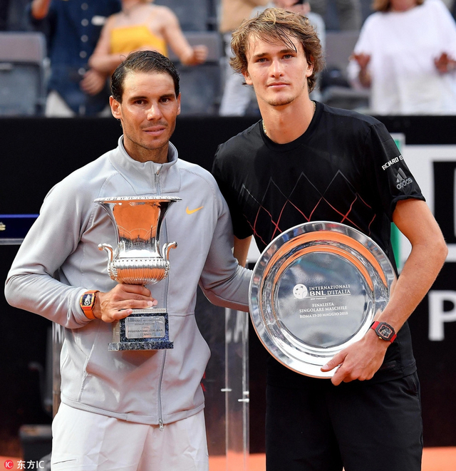 罗马赛纳达尔2-1兹维列夫夺冠