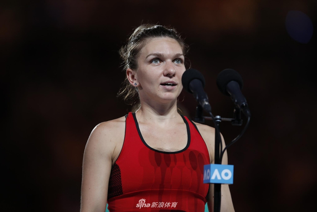 新浪直击澳网女单颁奖仪式