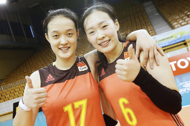 郁佳睿蔡晓晴合影