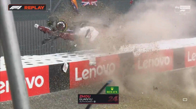 图集-2022F1英国站周冠宇遭遇撞车退赛