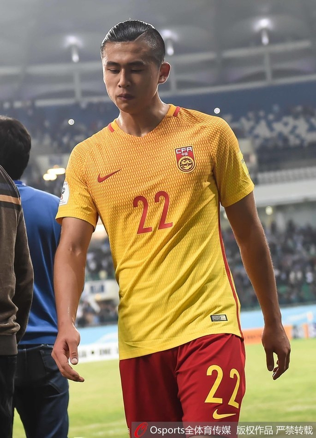 遭遇连败的国足