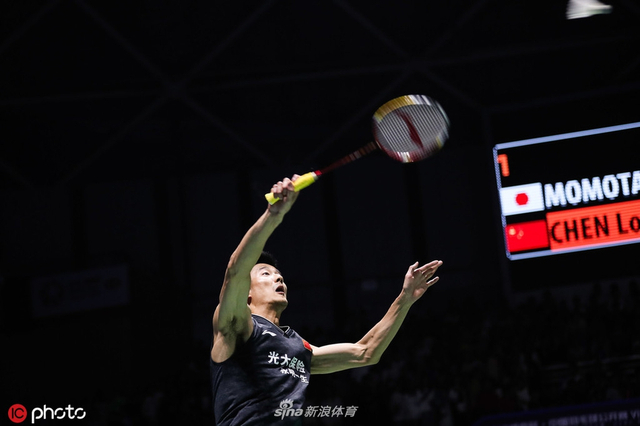 中羽赛男单半决赛：谌龙1-2桃田贤斗