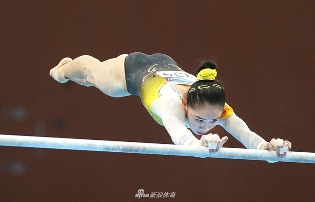 全国体操锦标赛：刘婷婷夺得女子个人全能冠军