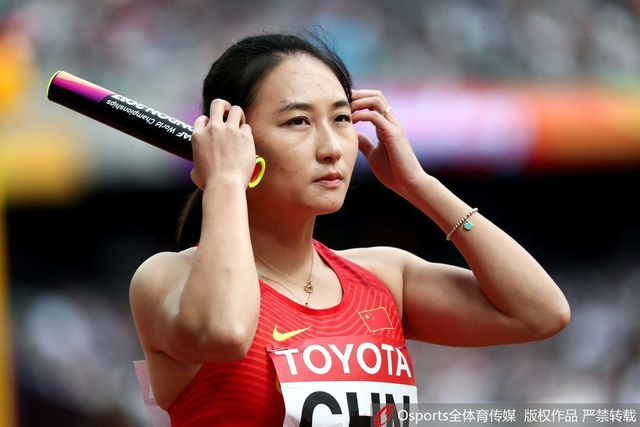 女子4x100米接力预赛中国失误