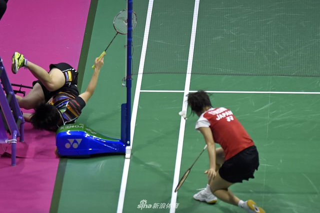 羽球世锦赛陈清晨/贾一凡女双夺冠