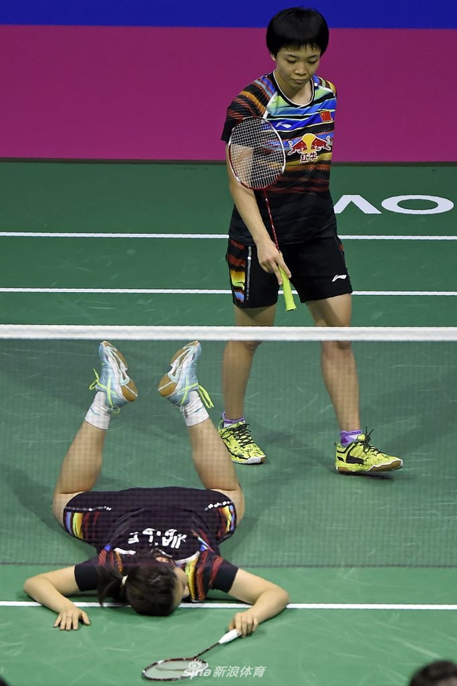羽球世锦赛陈清晨/贾一凡女双夺冠