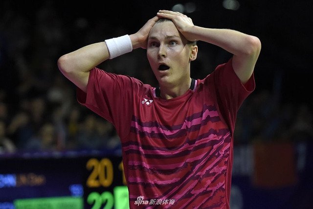 世锦赛林丹两局落败无缘第六冠