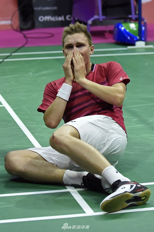 世锦赛林丹两局落败无缘第六冠