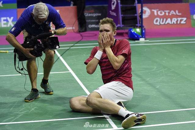 世锦赛林丹两局落败无缘第六冠