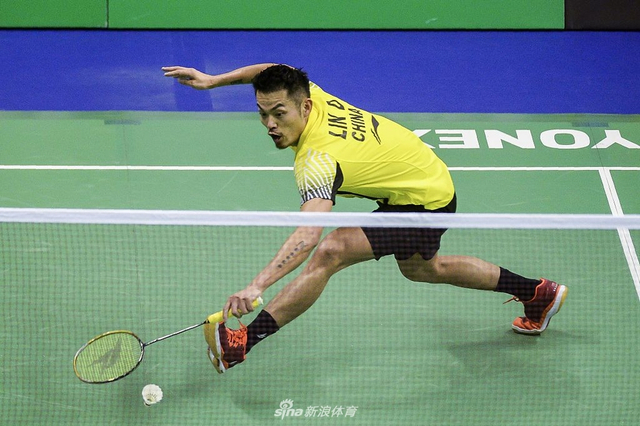 港羽赛林丹1-2石宇奇无缘四强 谢杏芳观战