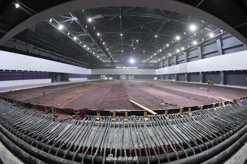 北京冬奥会训练场馆“冰坛”完成冰场浇筑