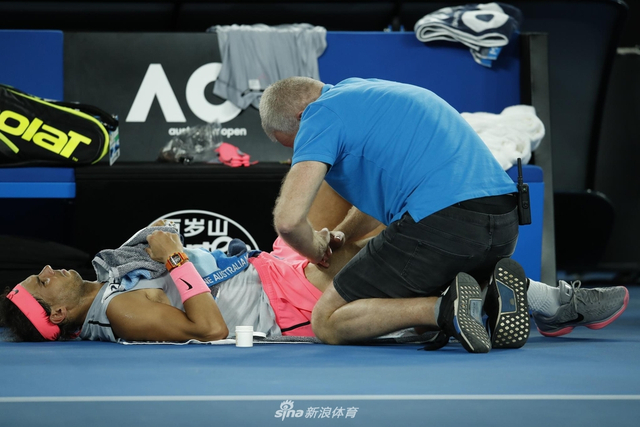 新浪直击澳网纳达尔因伤退赛