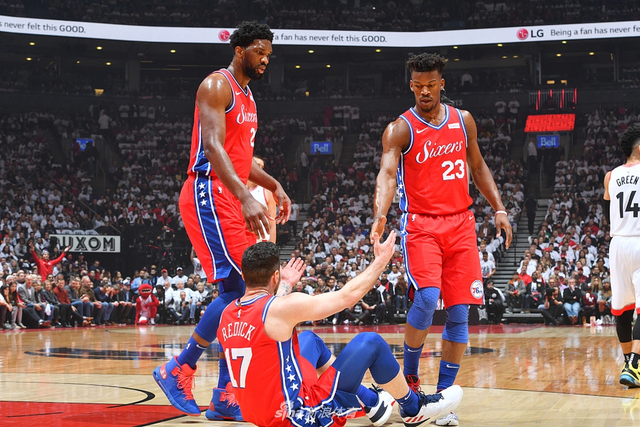 [高清组图]东部半决赛76人90-92猛龙 总比分3-4