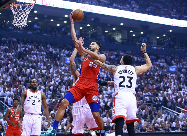 [高清组图]东部半决赛76人90-92猛龙 总比分3-4