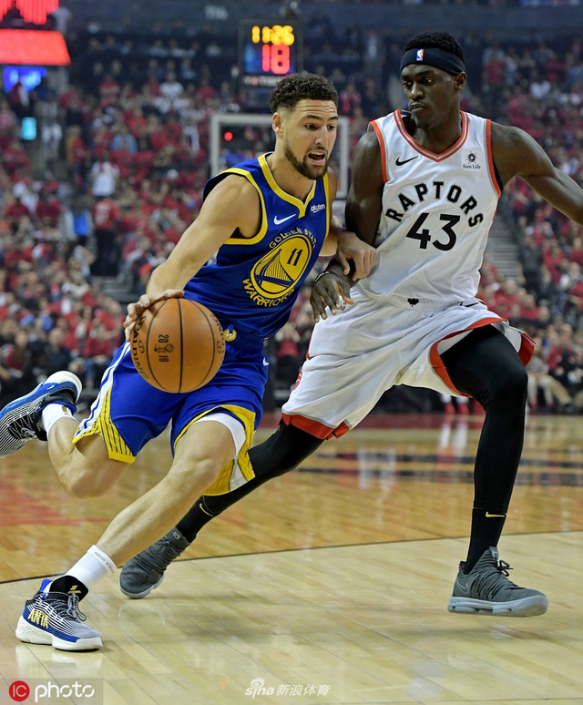 [高清组图]NBA总决赛G2 勇士109-104猛龙