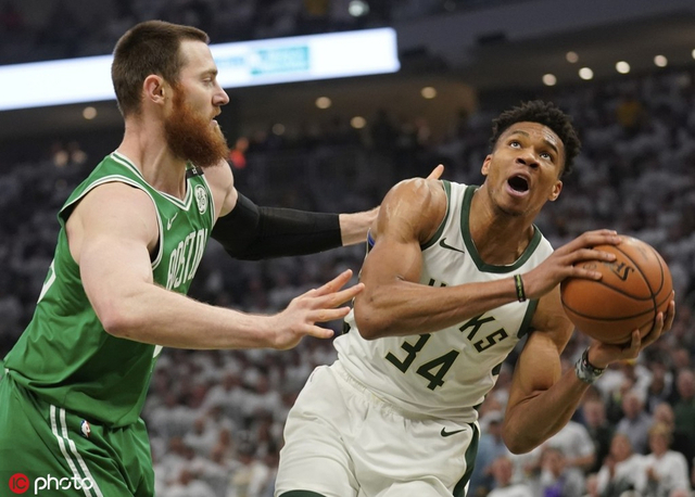 字母哥VS贝恩斯