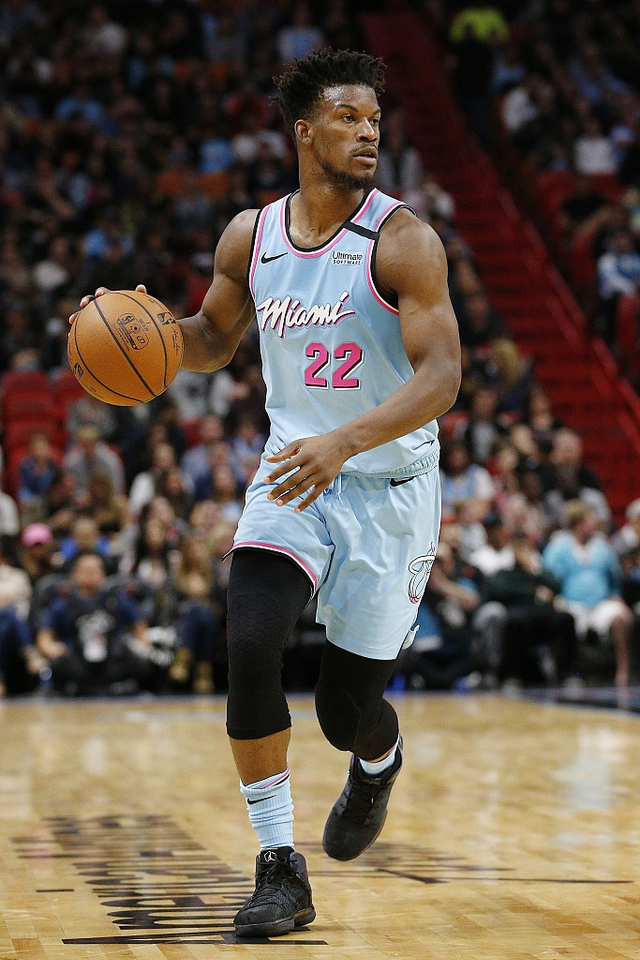 双方主力轮番爆发引爆全场高潮