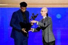 美国篮球史最惨一年！丢世界冠军！连NBA总冠军和MVP都被外人拿走