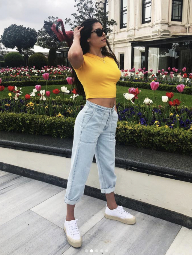 拉塞尔女友曝光！对方是WNBA状元秀 身材球技都完美的漂亮学姐