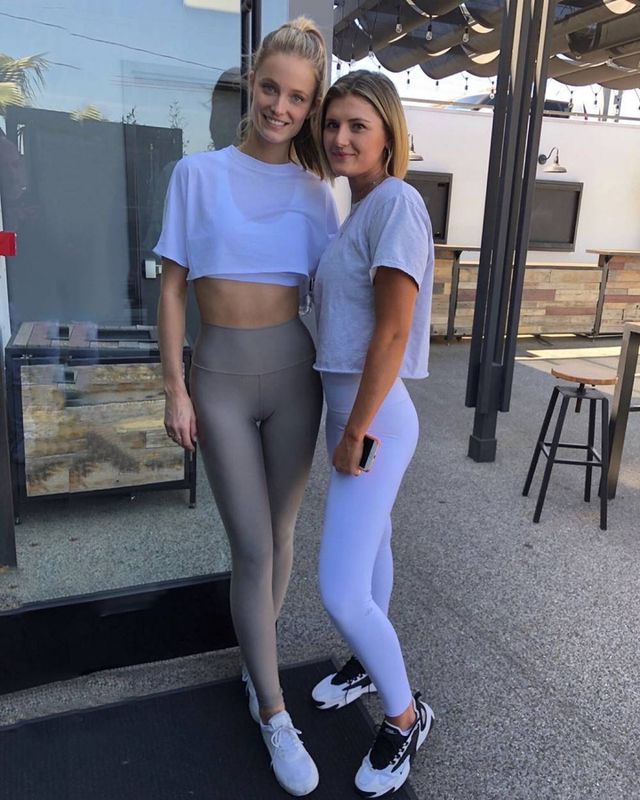 勒夫带嫩模女友度假！1米8大长腿配上超甜颜值 太让人羡慕了吧