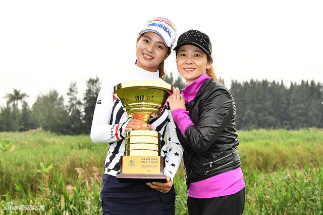 张维维笑容甜美