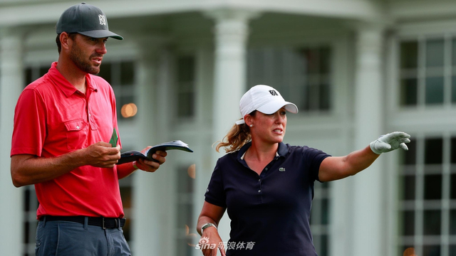 克里斯蒂-科尔与球童