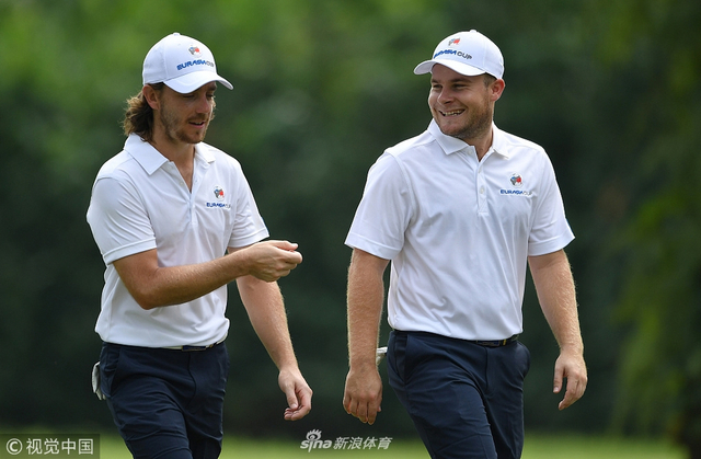 英格兰双雄弗利特伍德与哈顿