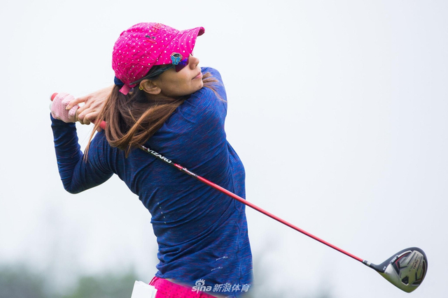 沙美娜-尼克嘞特