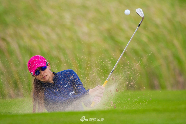 沙美娜-尼克嘞特