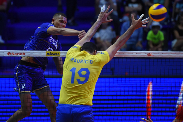 世界男排联赛总决赛法国3-2巴西