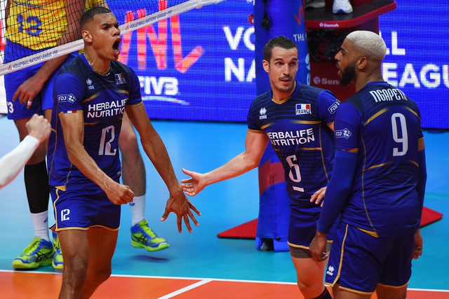 世界男排联赛总决赛法国3-2巴西