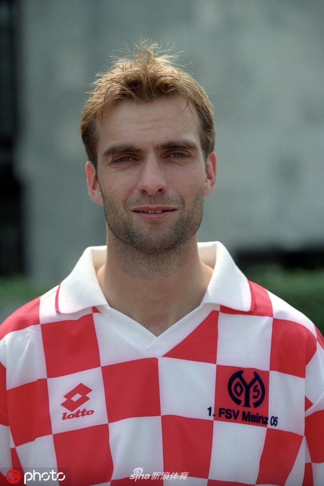 克洛普率红军主场迎战海鸥军团