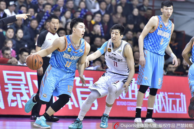 可兰白克带球推进