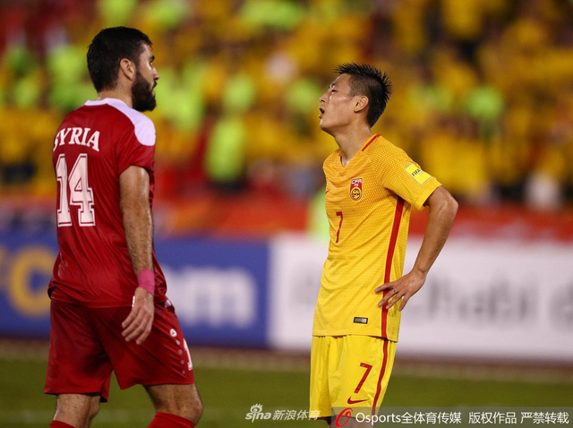 武磊与叙利亚队哈吉