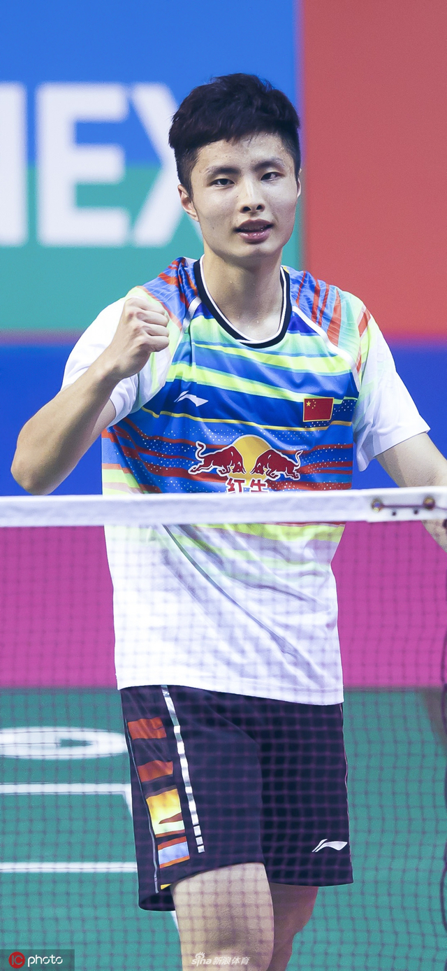 上场就疯海报之石宇奇