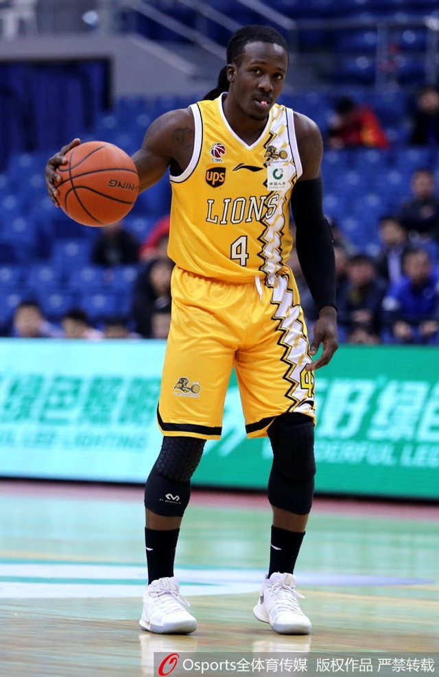 CBA第15轮：青岛105-113广厦