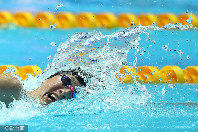 德国选手科勒摘银