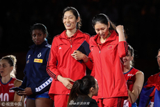 女排世锦赛颁奖仪式中国摘铜