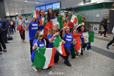 女排世锦赛亚军意大利回国