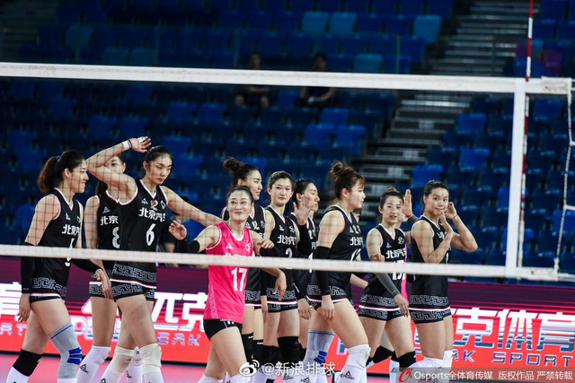 排超辽宁女排3-0力挫劲敌北京