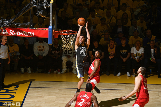 汤神底线附近跳投