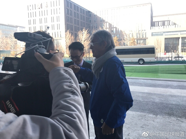 卡塔尔足球大使米卢造访新浪总部