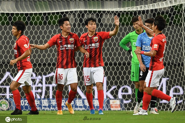 [中超]大连人0-5上海海港