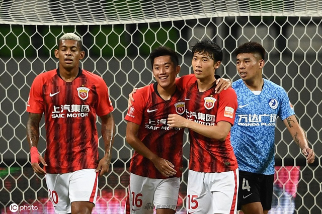 [中超]大连人0-5上海海港