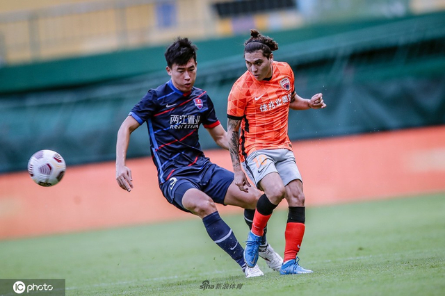 [中超]深圳队2-1重庆两江竞技