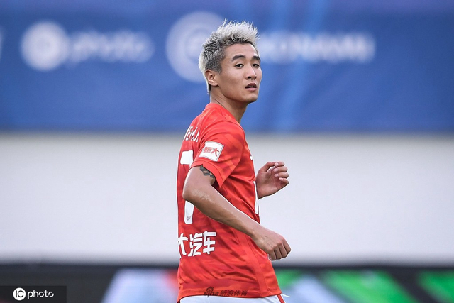 [中超]广州队5-2沧州雄狮