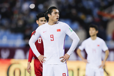 河内惨案！国足球员表情麻木