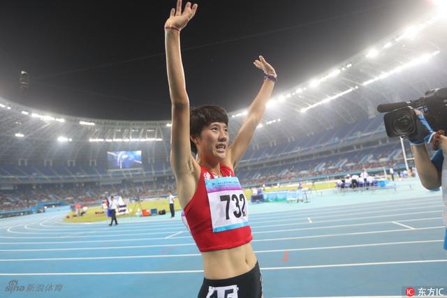 6 9月2日,全运会田径女子10000米决赛,辽宁李丹获得金牌