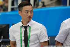 杨威担当全运会裁判型男范儿十足
