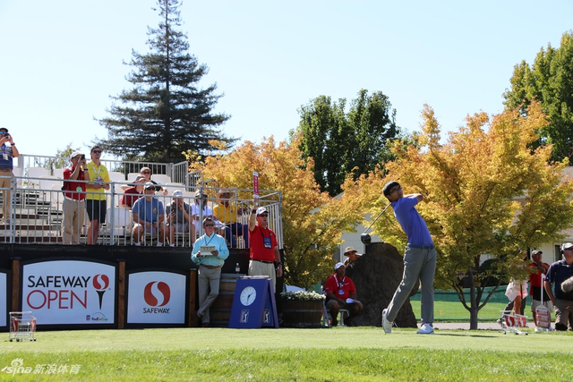 中国人美巡赛第一杆